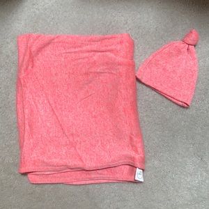 Swaddle and hat set